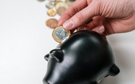 The 50/30/20 Budget Rule: Does It Still Work in 2025?