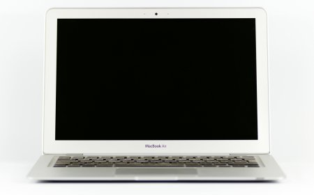 Essential Tech for a Productive Home Office in 2025